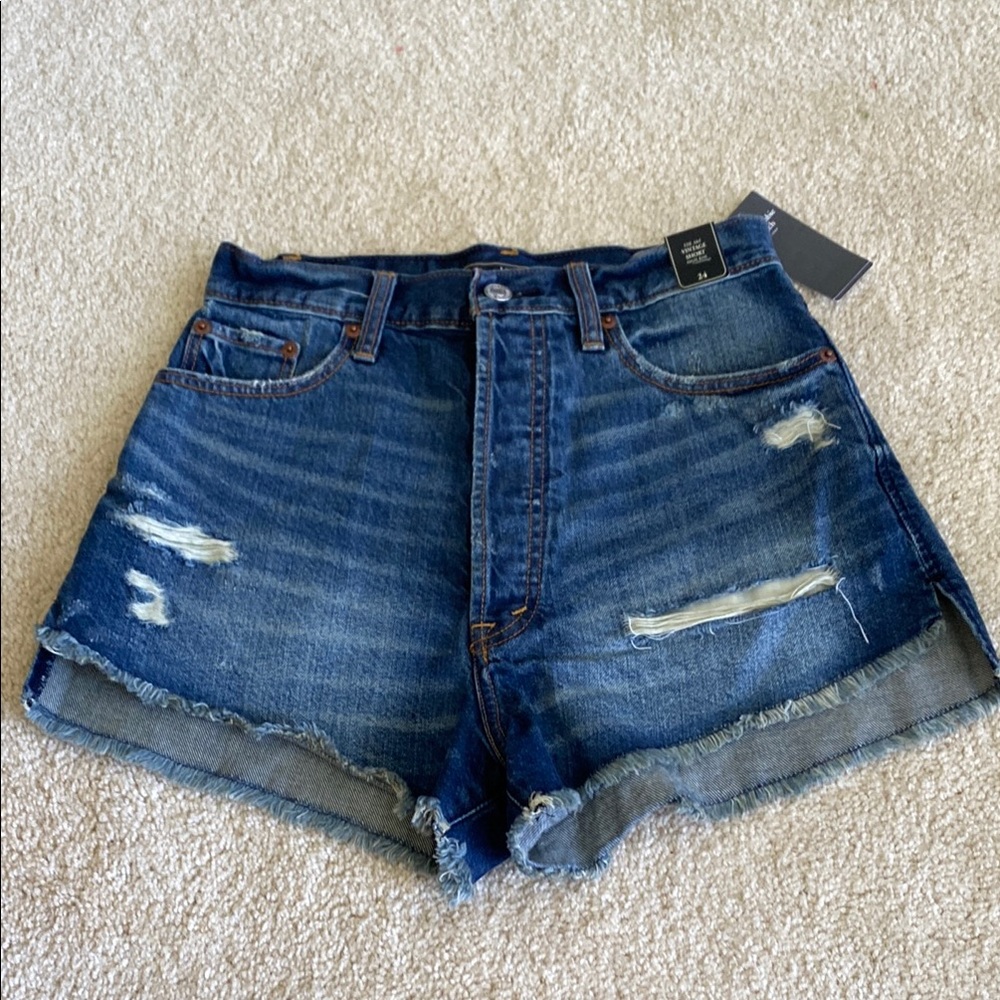 Abercrombie & Fitch Women’s high rise vintage denim shorts, 24, NWT